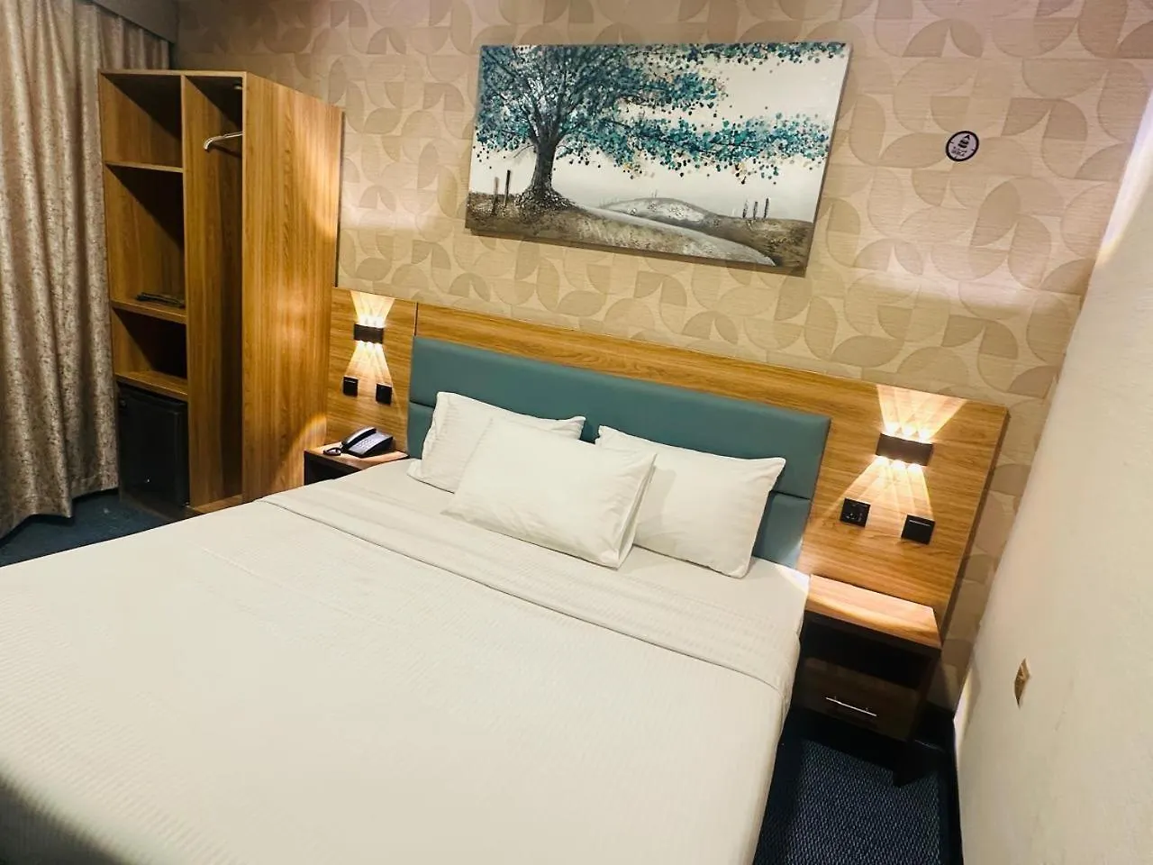 Cape Town Hotel Dubai 0*,